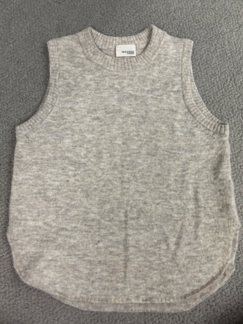 Aritzia Wilfred sweater vest - Picture 4 of 9
